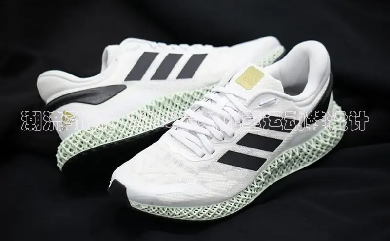 意昂体育官网注册一径科技潮流引领：2025最新儿童运动鞋设计